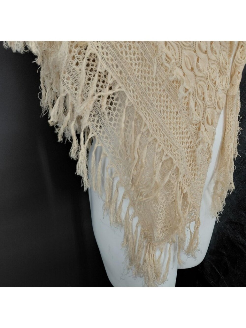 Vintage Crochet Shawl Wrap Women White Fringe Floral Boho Festival Pashmina - Picture 5 of 11